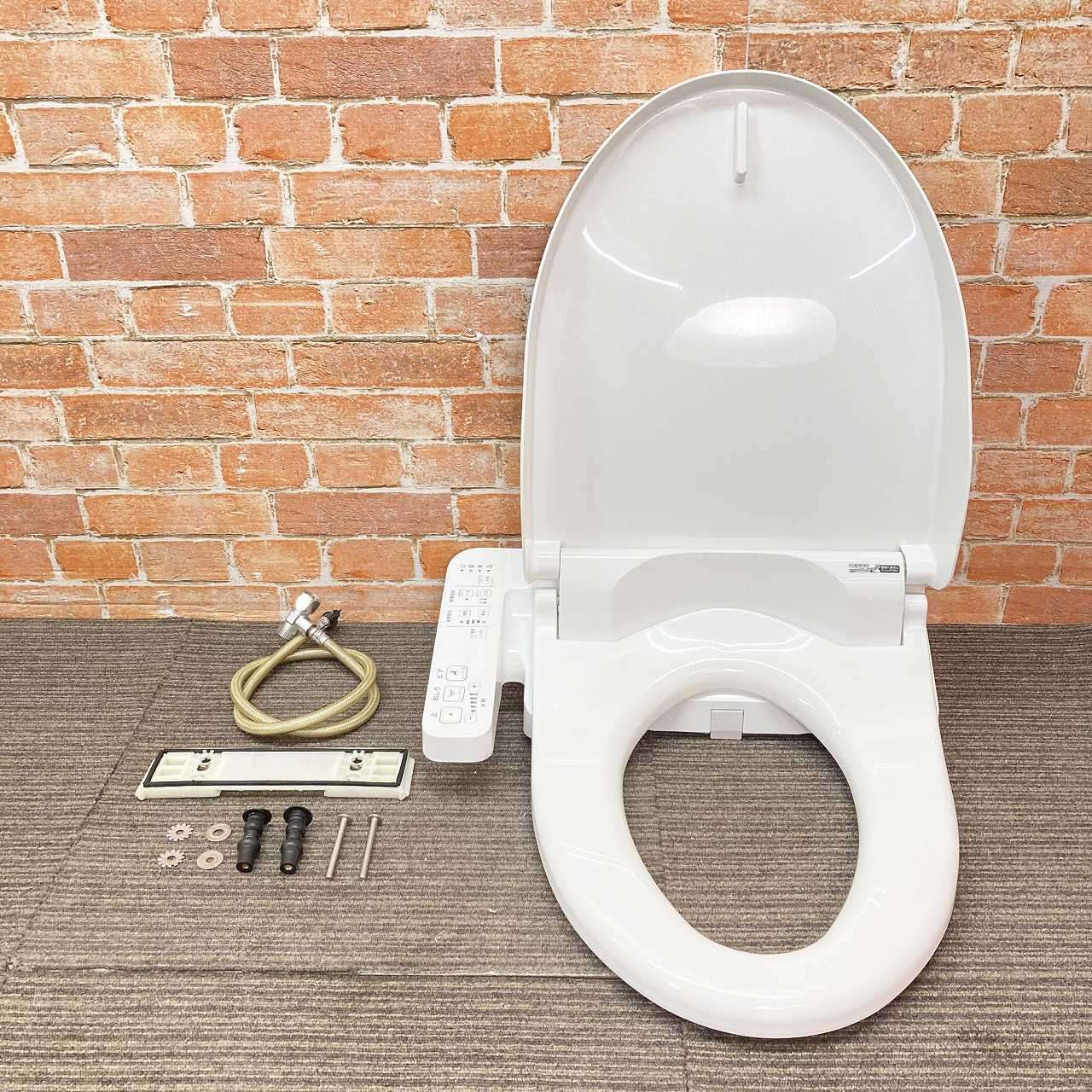 品 TOTO 電気温水便座 ウォシュレット シャワートイレ TCF2222E NW1 ホワイト 3J100208