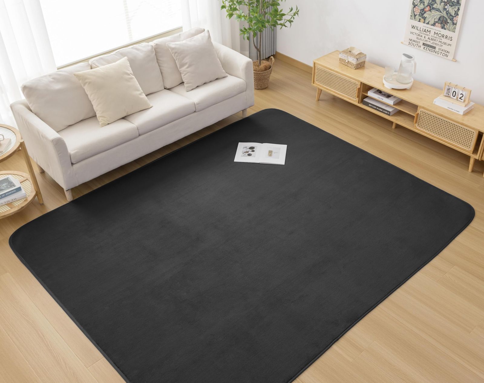 Housecover カーペット ラグ ラグマット滑り止め付 洗える 200×250cm 約3畳 絨毯 防ダニ 抗菌 防臭 オールシーズン快適に使用 床暖房 ホットカーペット対応 ふわふわ肌触り フランネルラグ 無地 ブラック