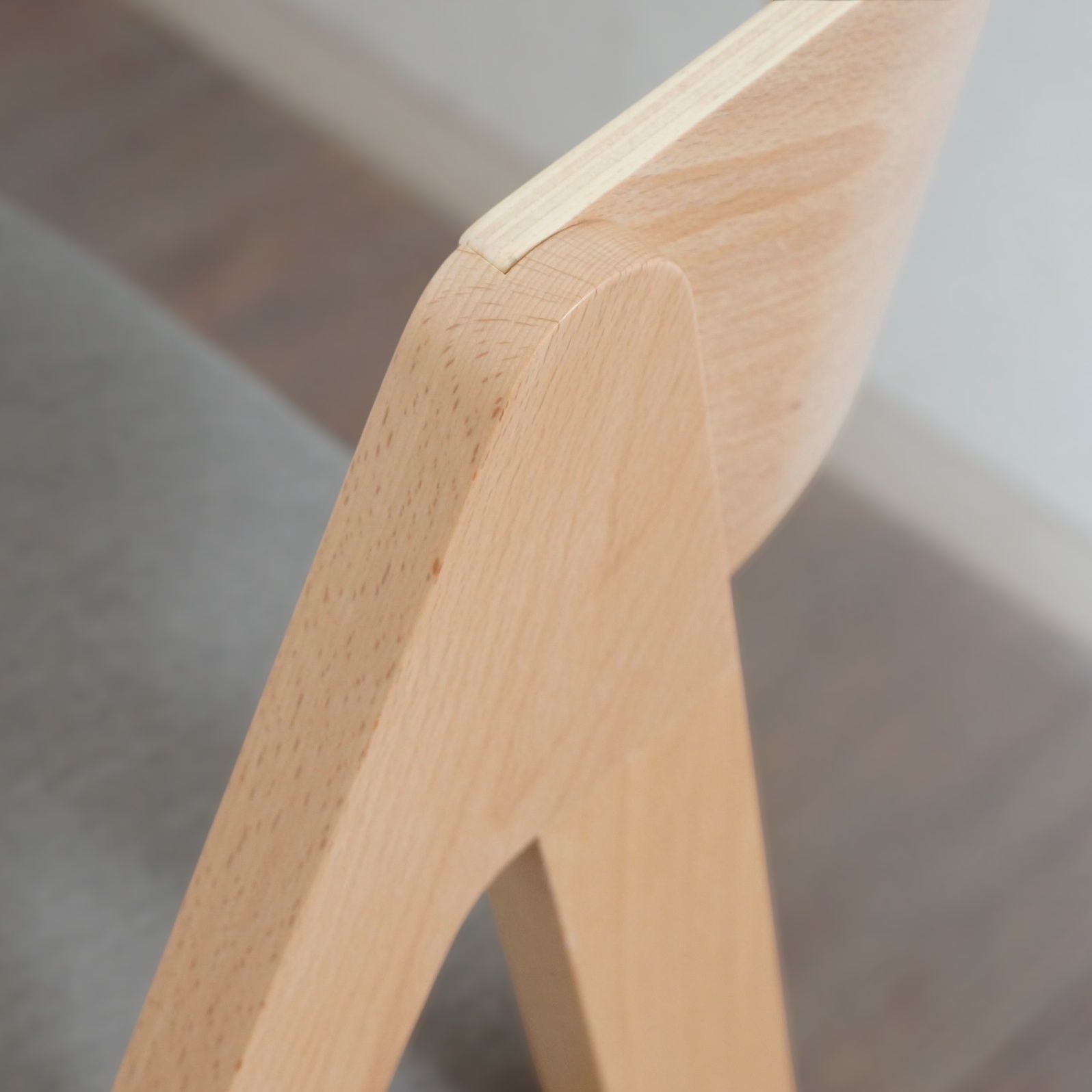 展示品 Y 1脚 北欧モダン 天然木 ダイニングチェア ゆったり座面 デザインチェア スタイリッシュ ブナ材 ナチュラル アウトレット 縁起の良い