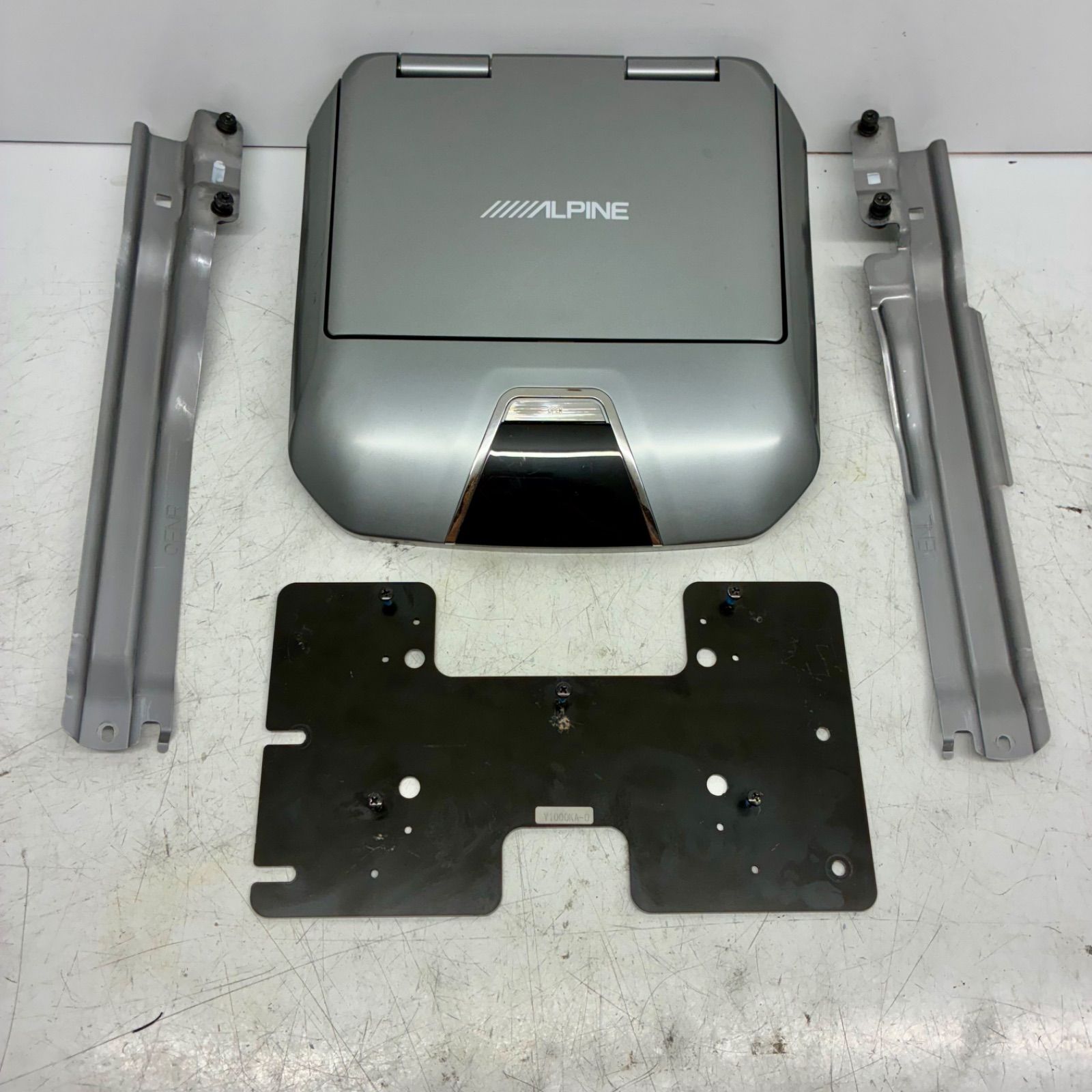 ALPINE 10.2インチ リア フリップダウンモニター ヴェルファイア 2.4Z 前期 (ANH20) 社外 Alpine アルパイン