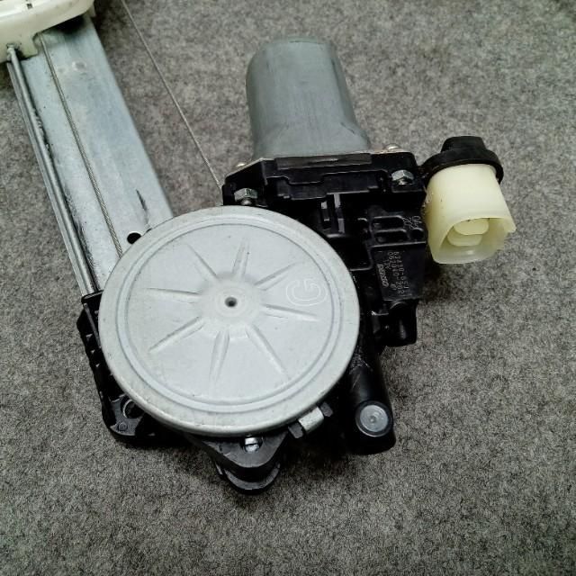 日産 ルークス ML21S スズキ パレット MK21S 右フロント 運転席
