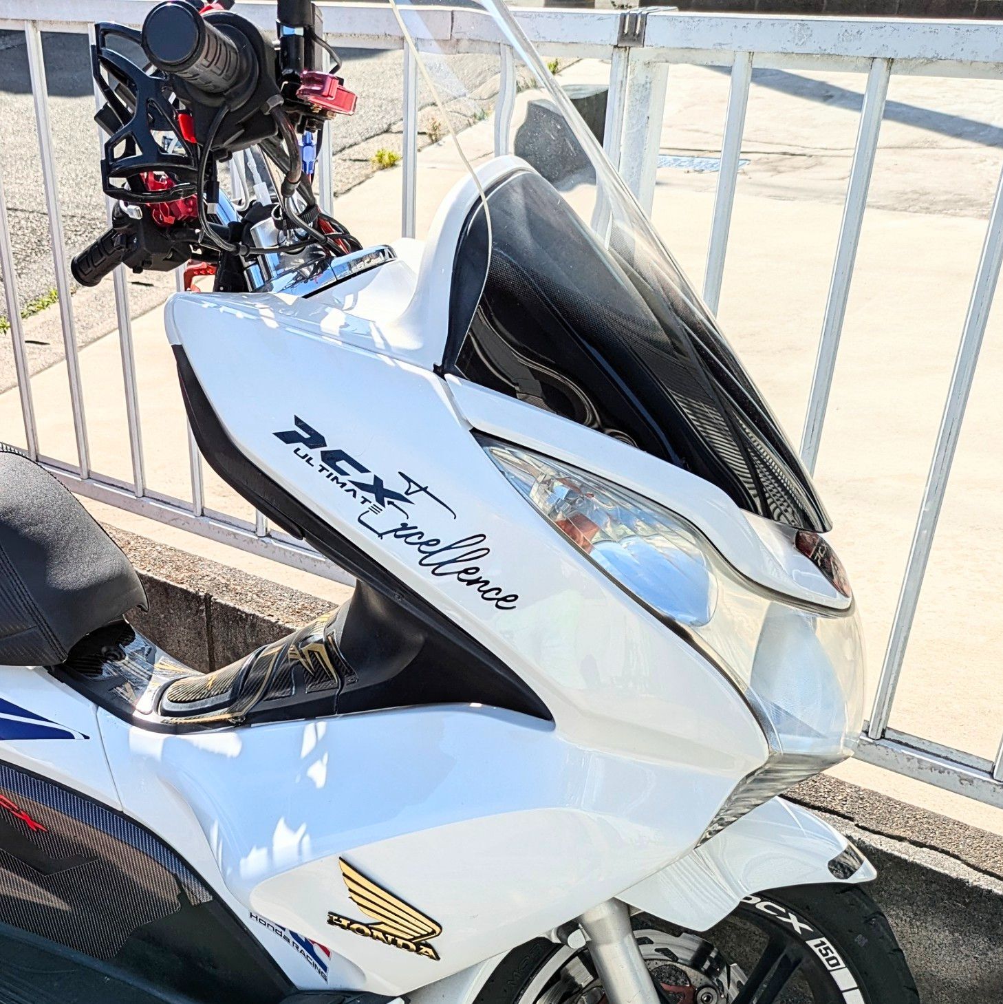 ホンダ PCX 用 フロントカウルステッカー ブラック ホワイト シルバー 