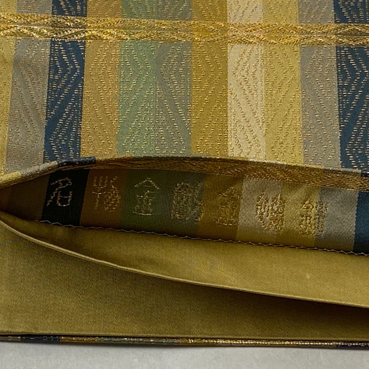 袋帯 美品 逸品 龍村晋 落款 縞 菱 金糸 黄土色 全通 正絹