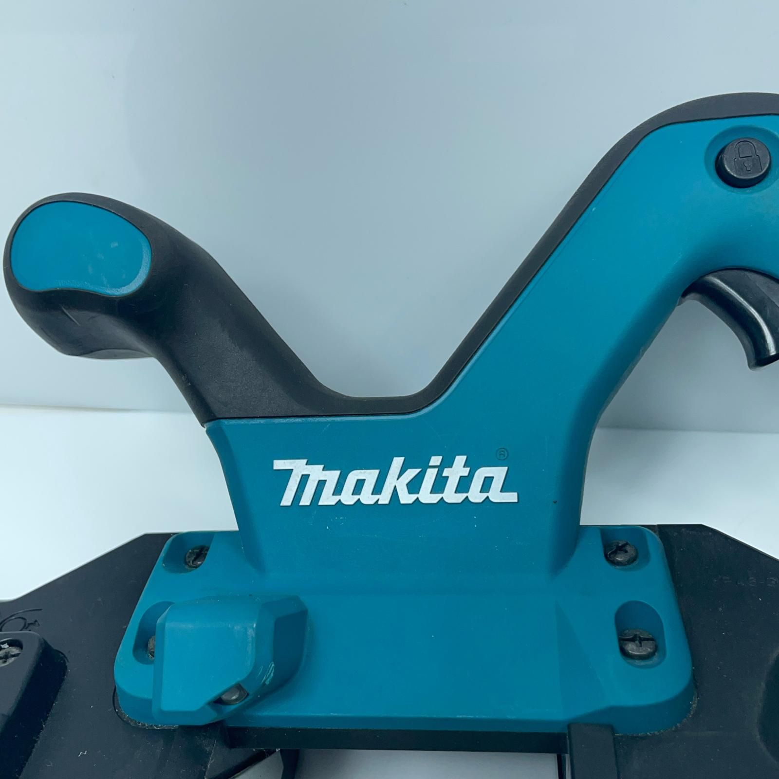 MAKITA マキタ バンドソー PB181D グリーン 本体のみ コードレス式 18v 28760A