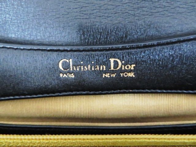 T06 Christian Dior クリスチャンディオール CDバックルロゴ がま口