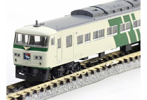 KATO 185系「踊り子」8両編成セット 185系 A8編成 リバイバル踊り子色 8両基本セット 【KATO・10