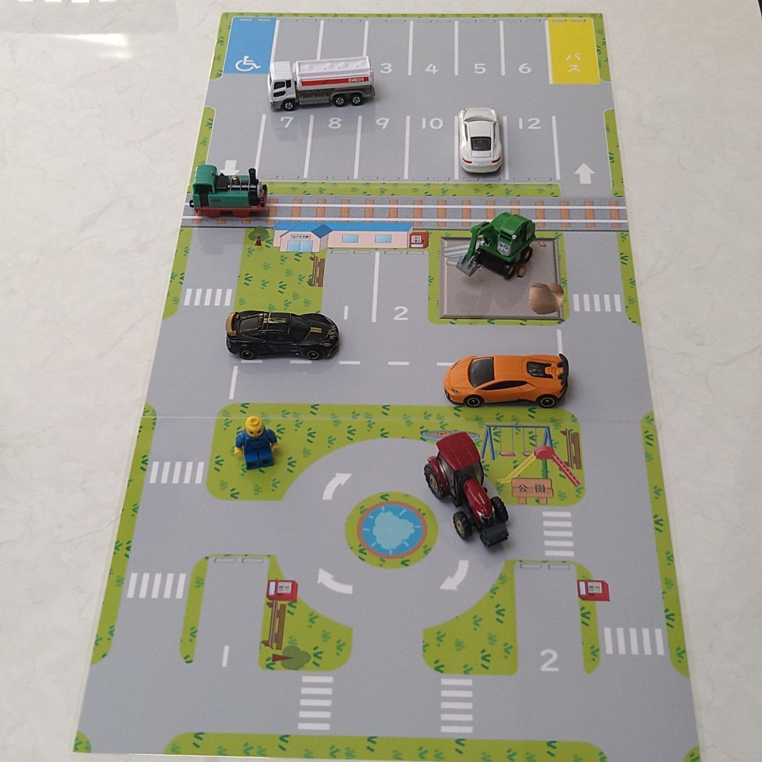 ハンドメイド】A4ミニカー道路・駐車場パーキングシート7枚セット