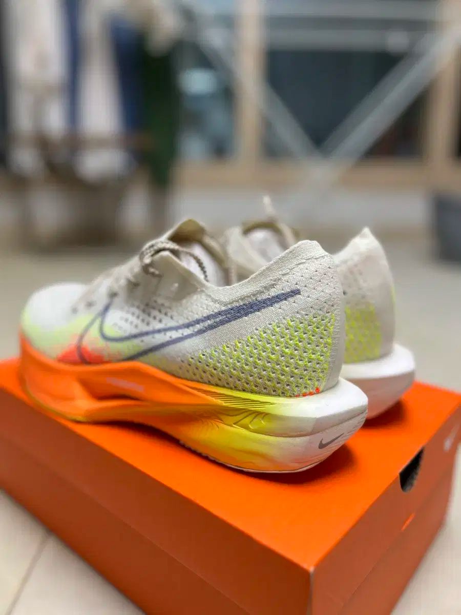 NIKE ナイキ ヴェイパーフライ ネクスト 3 275mm