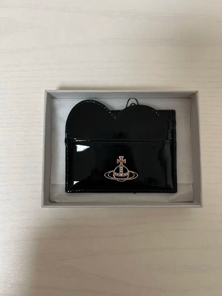 VIVIENNE WESTWOOD ヴィヴィアン ウエストウッド ハート 二つ折り財布 ブラック