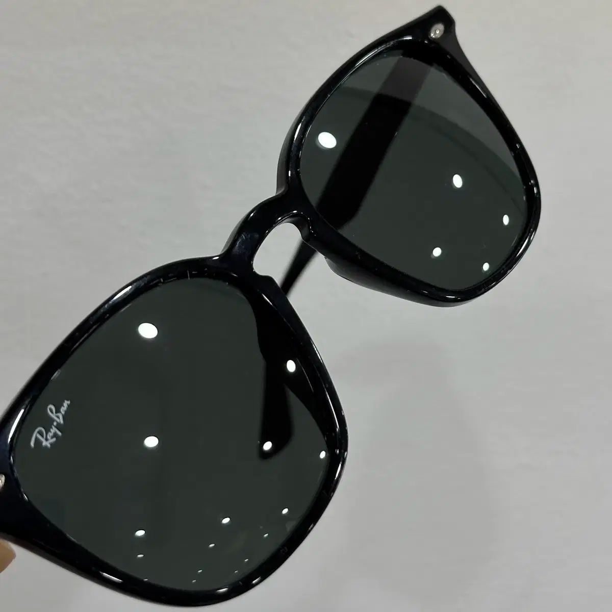 Ray-Ban