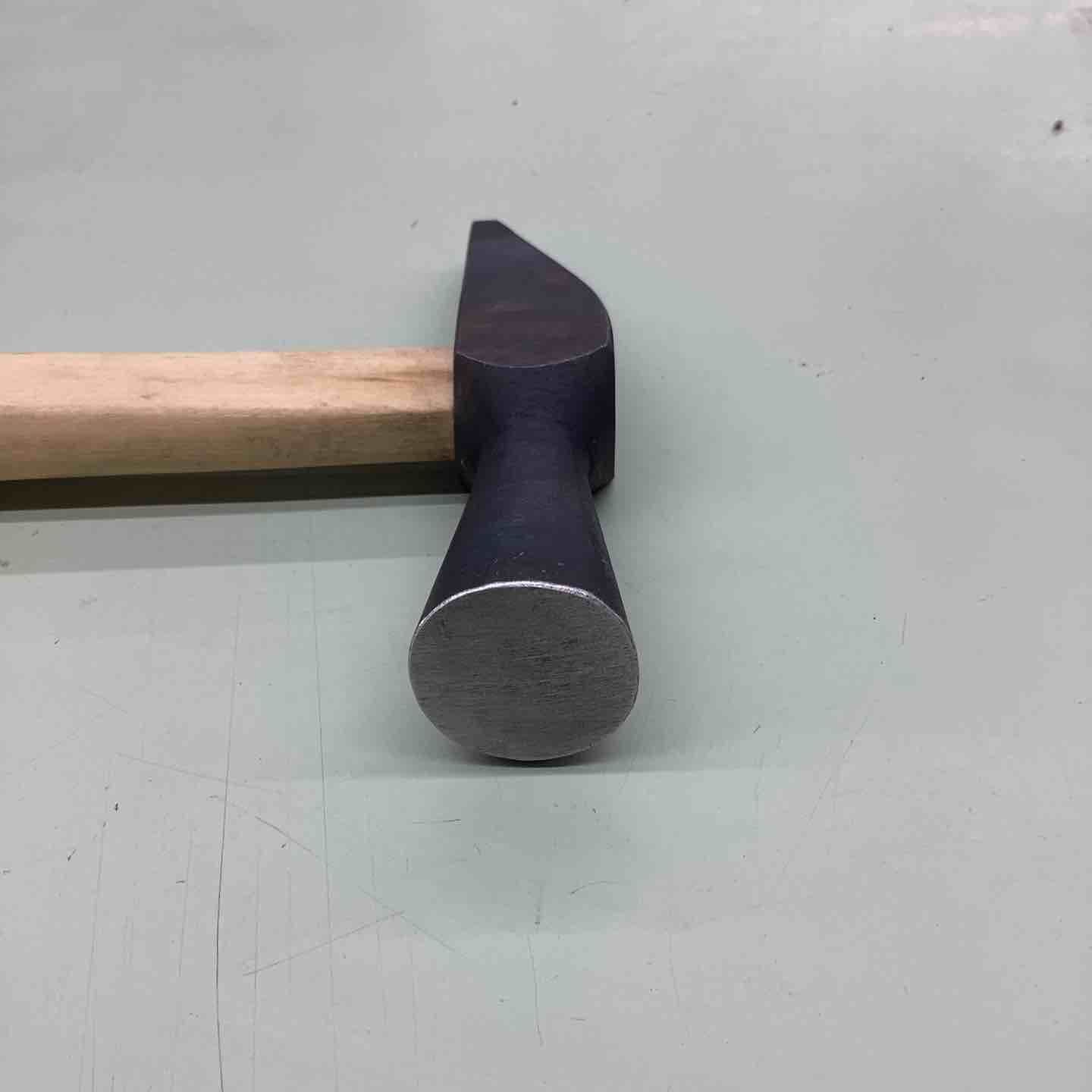 舟手型玄翁 火色仕上げ