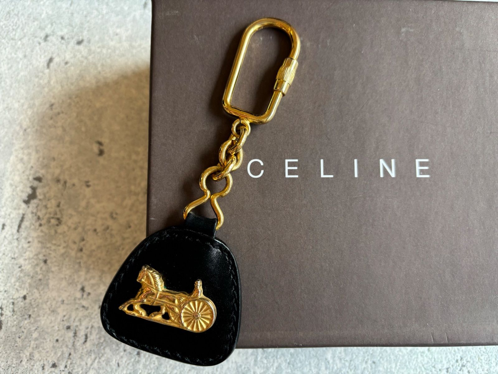 セリーヌ キーホルダー キーリング チャーム 馬車 ホースキャリッジ