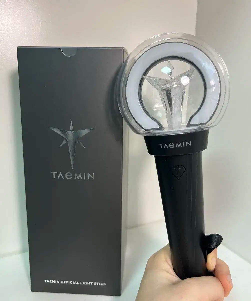 TAEMINテミン LIGHT STICK ペンライト＋ペンライトカバー トレカ TAEMINテミン LIGHT STICK ペンライト＋ペンライトカバー トレカ LIGHT