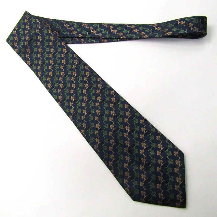 新品 希少カラー 抹茶グリーン Yves saint Laurent ネクタイ 新品 希少カラー 抹茶グリーン Yves saint Laurent ネクタイ 2025年