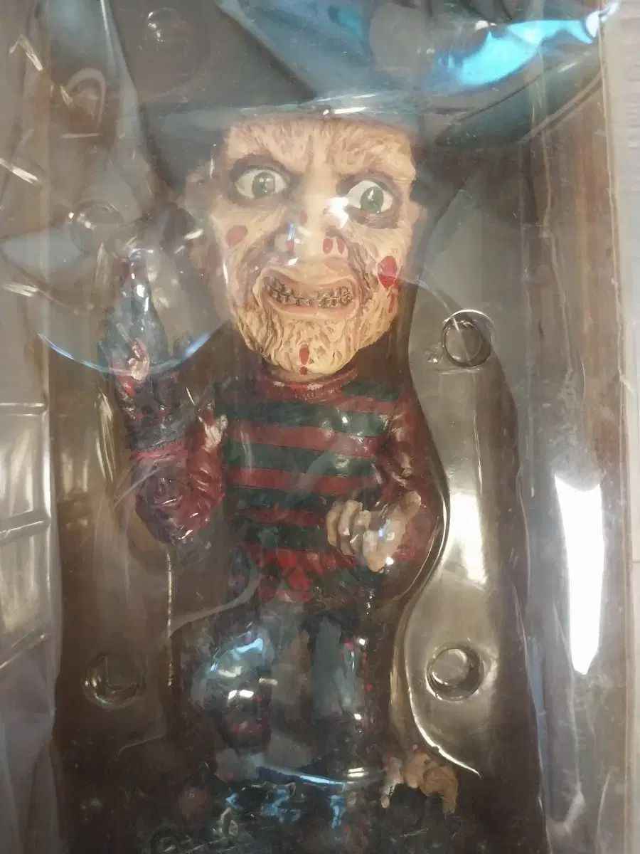 映画 ナイトメア フレディ ヘッド ノッカー フィギュア 売ります