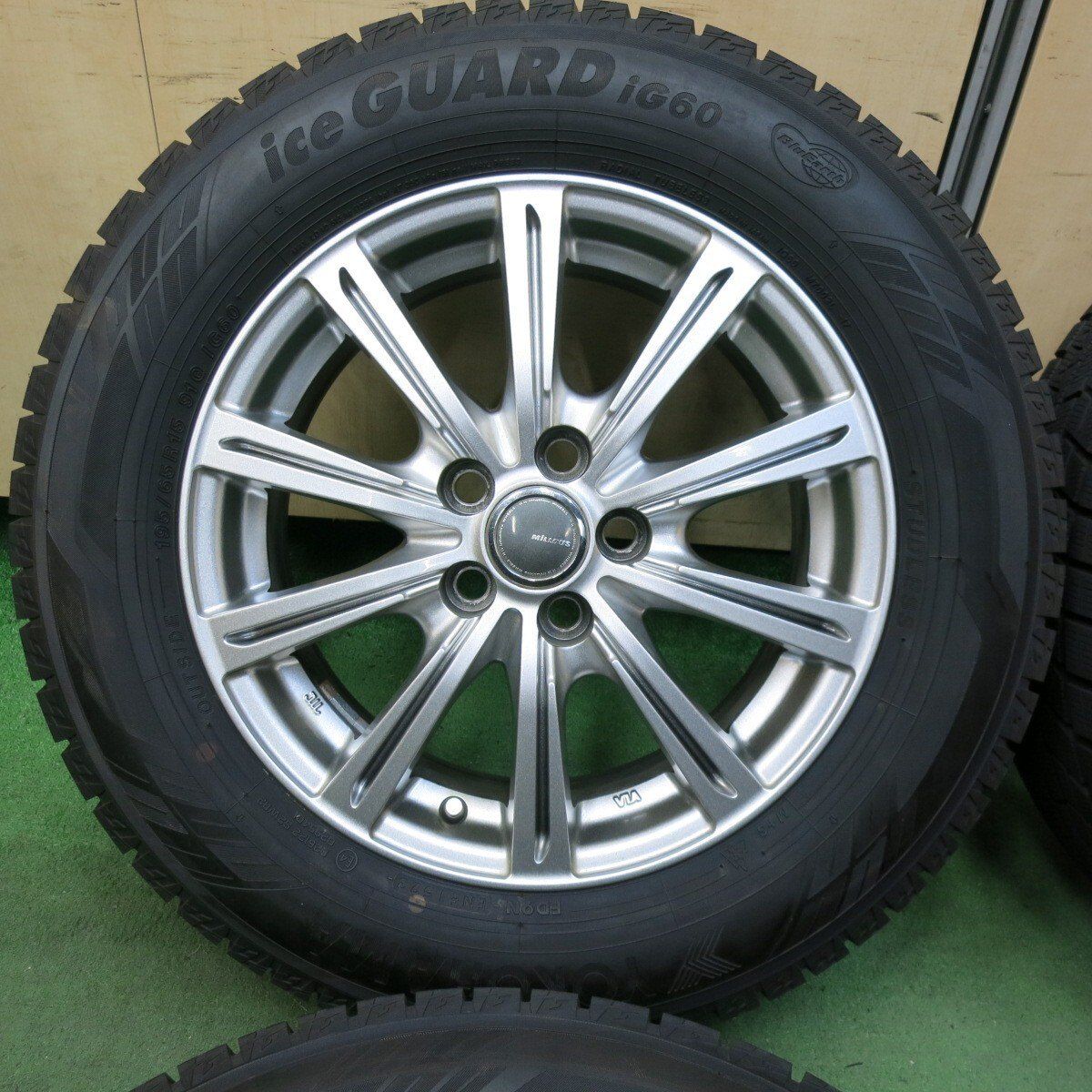 超バリ溝 23年 キレイ ほぼ10分 プリウス 等 195 65R15 スタッドレス ヨコハマ アイスガード iG60 MiLLOUS ミルアス 15インチ PCD100 5H 5012212SYス
