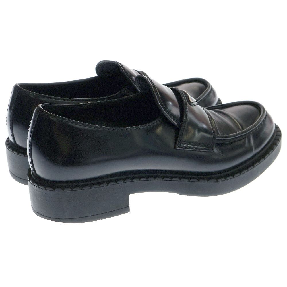 PRADA (プラダ) トライアングルロゴプレート チョコレート ブラッシュ