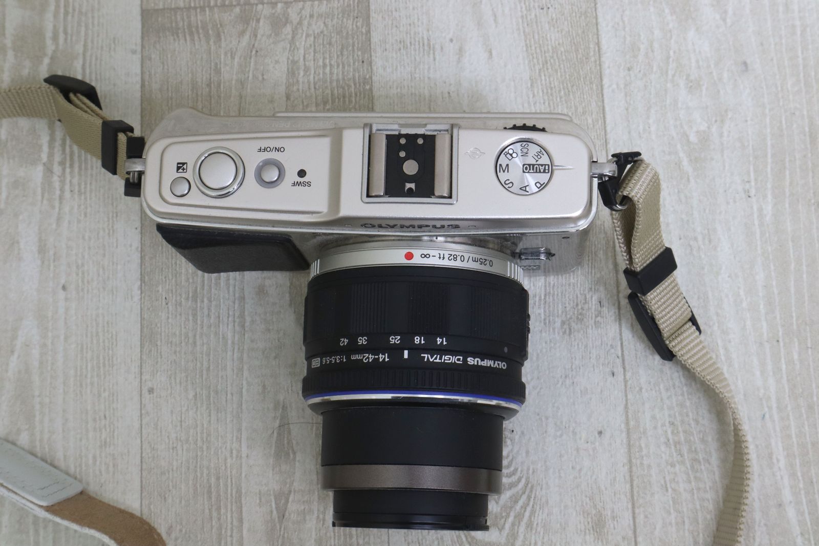 OLYMPUS オリンパス E-P1 デジタルカメラ ※ACアダプター 動作確認済み 
