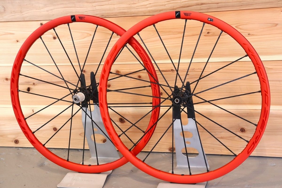 SHIMANO RS30 10sフリー アルミホイール SHIMANO 「シマノ」 WH-RS30