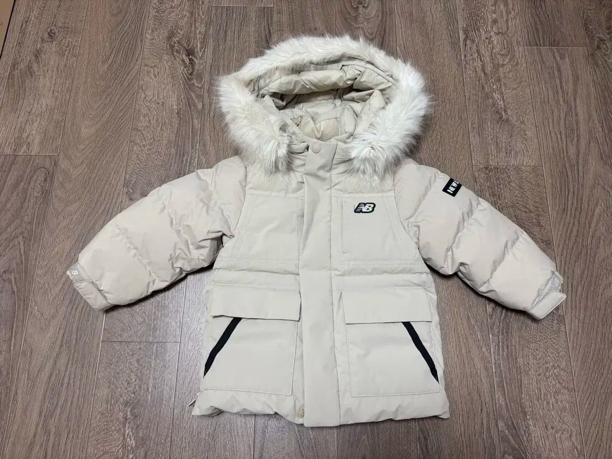 ニューバランスキッズ ミディ ダウン グース ダウン 100