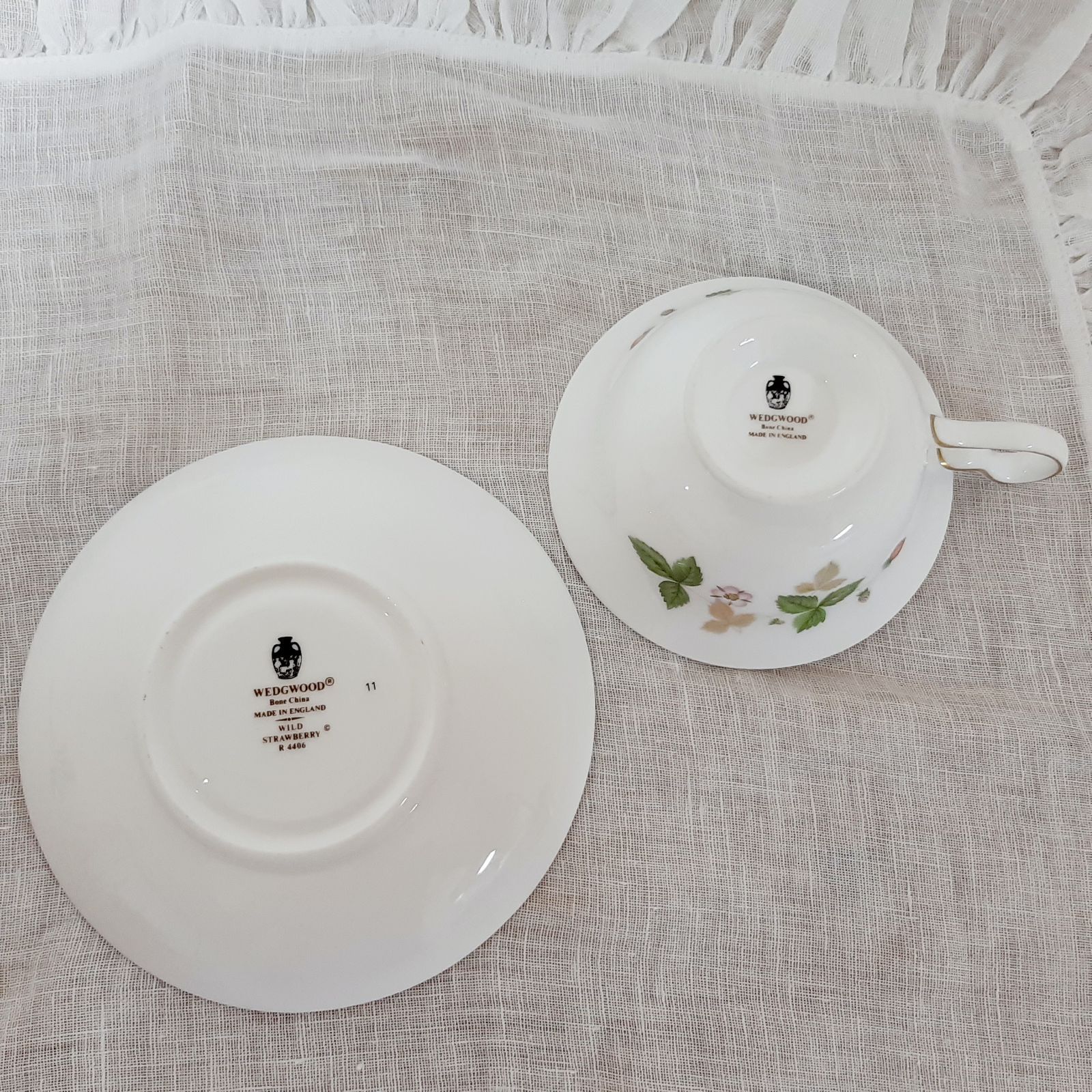 ウェッジウッド ワイルドストロベリー カップ&ソーサー - メルカリ