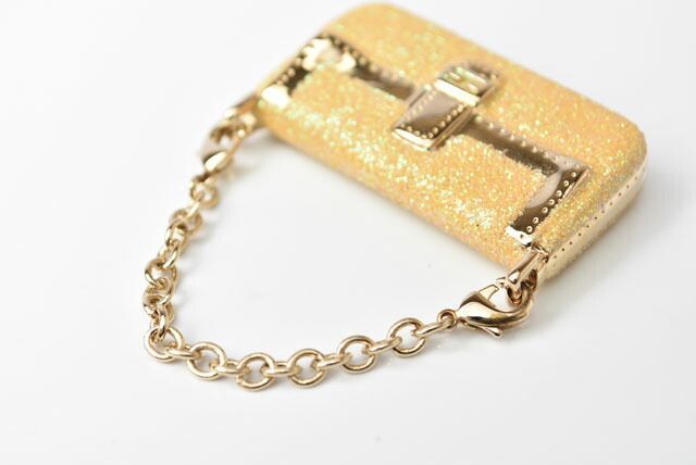 FENDI フェンディキーホルダー チャーム ゴールド　ブランド バッグ FENDI - 美品 フェンディ ミニボックス チャーム キーホルダー