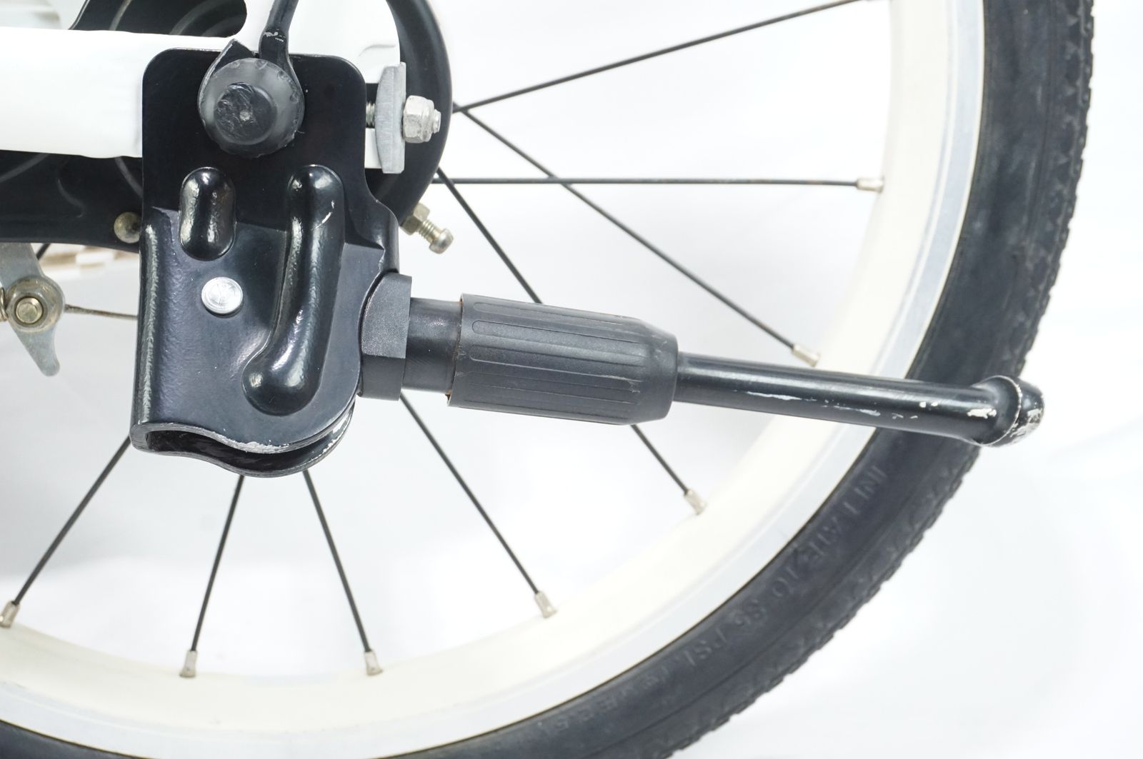 ブリヂストン LEVENA