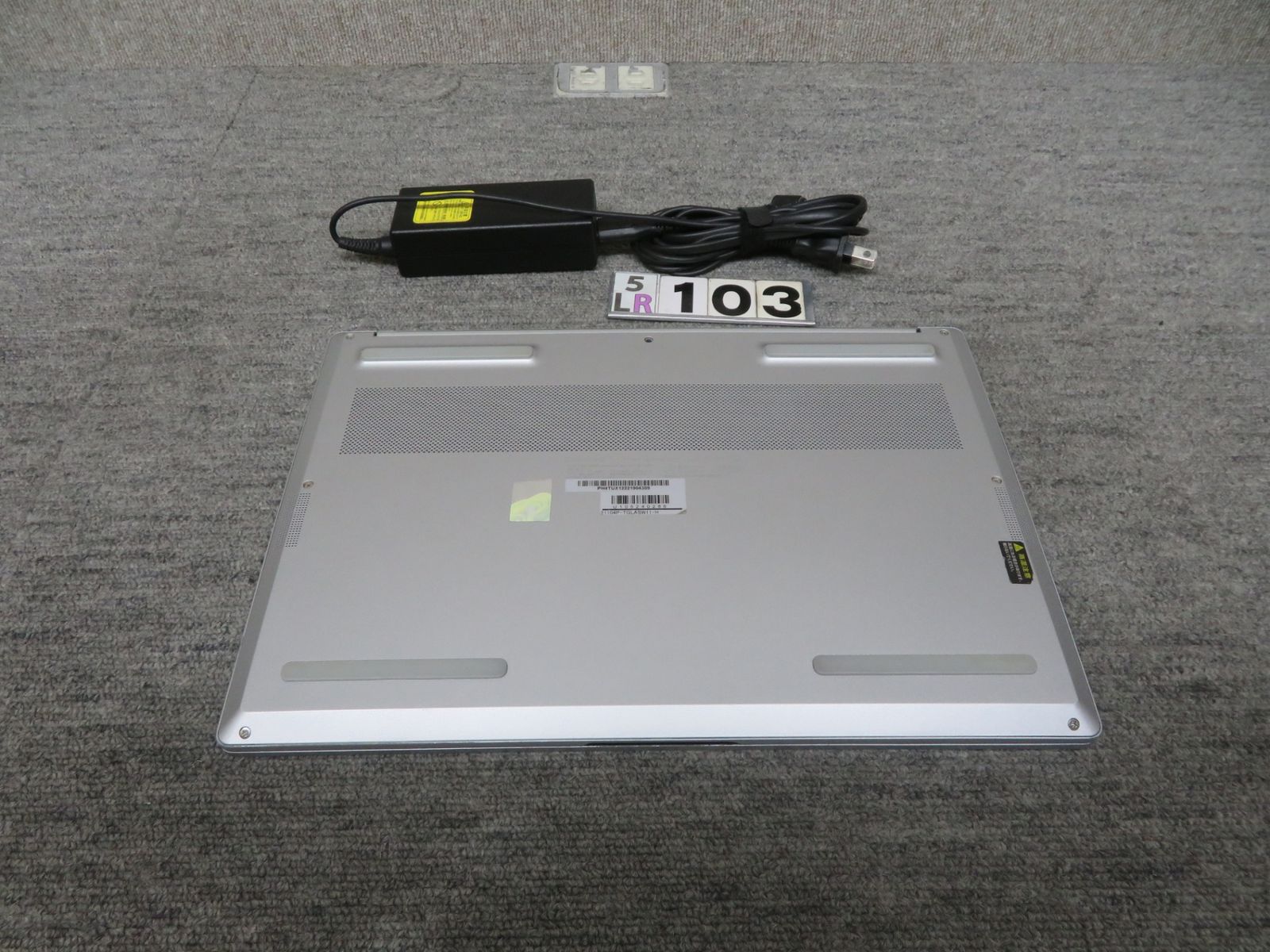 【超速11th i7・16GBメモリ】◆mouse DAIV 4P PH4PUX1/ 14型◆超高速Core i7-1165G7/高速新品SSD 512GB/メモリ16GB◆Windows 11 Pro/サービス microsoft Office 2021付◆到着後すぐに使える ACアダプター付き 超速11th i7・16GBメモリ】◇mouse DAIV 4P PH4PUX1/ 14型/超