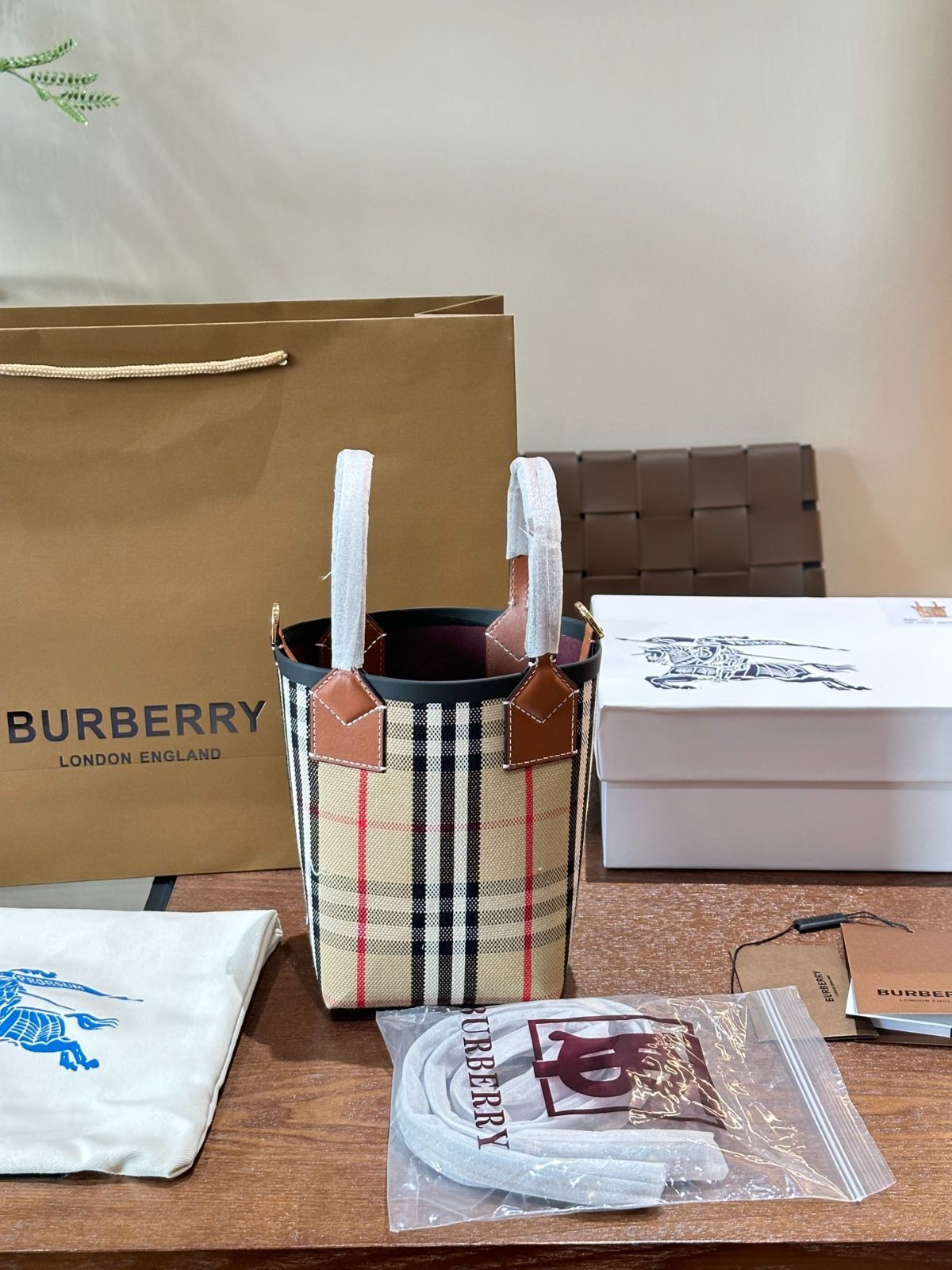 ★Burberry★ミニロンドントートバッグ BURBERRY バーバリー バッグ レディース 2WAYトート/ショルダー