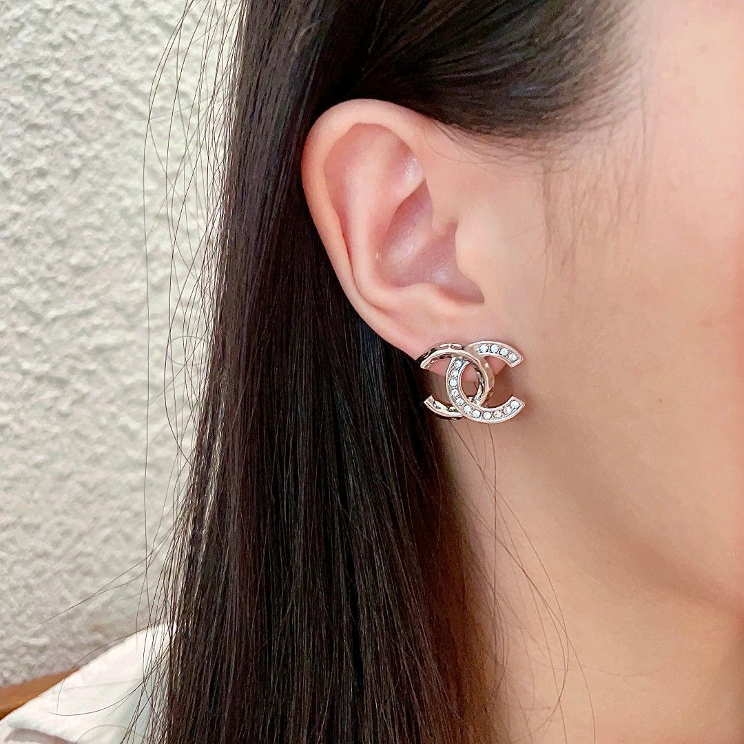 【ヴィンテージライクな重厚感♪】CHANEL ピアス org.jpg