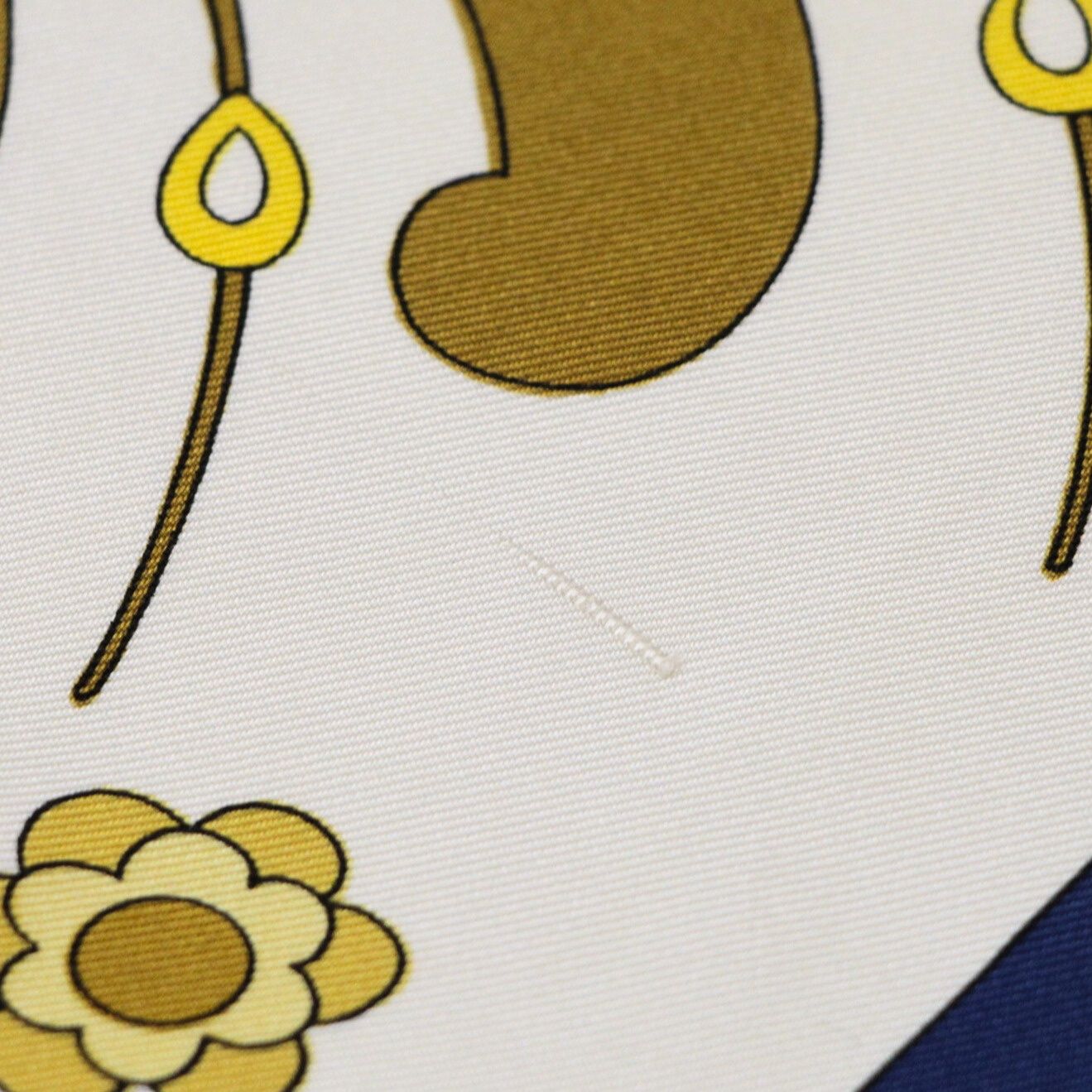 エルメス HERMES カレ90 大判スカーフ SKYROS スキロス 鳥 孔雀 シルク  