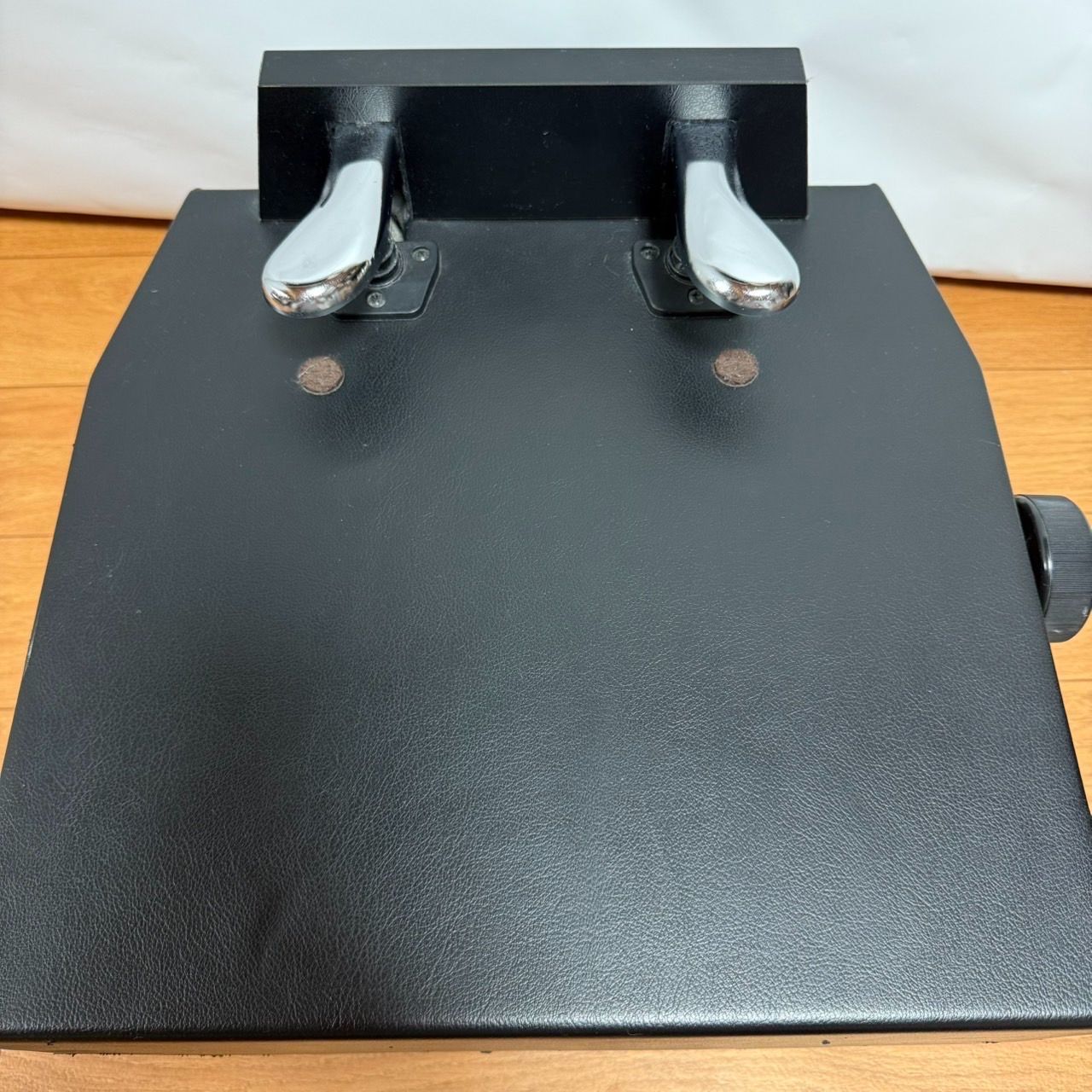 AX-T1