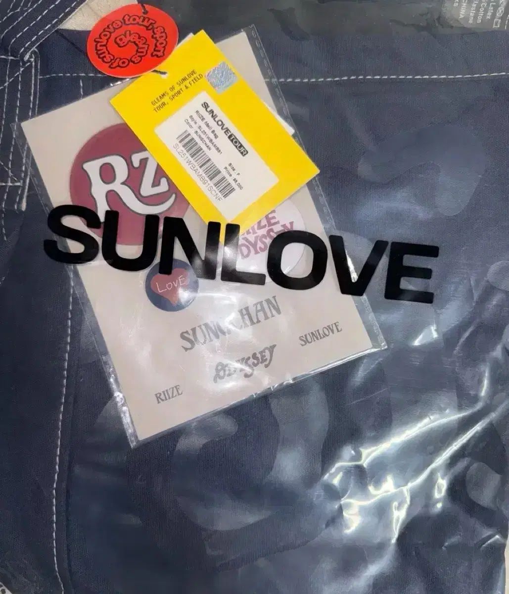 SUNLOVE RIIZE メールバッグ ウンソク 缶バッジ付き RIIZE ODYSSEY