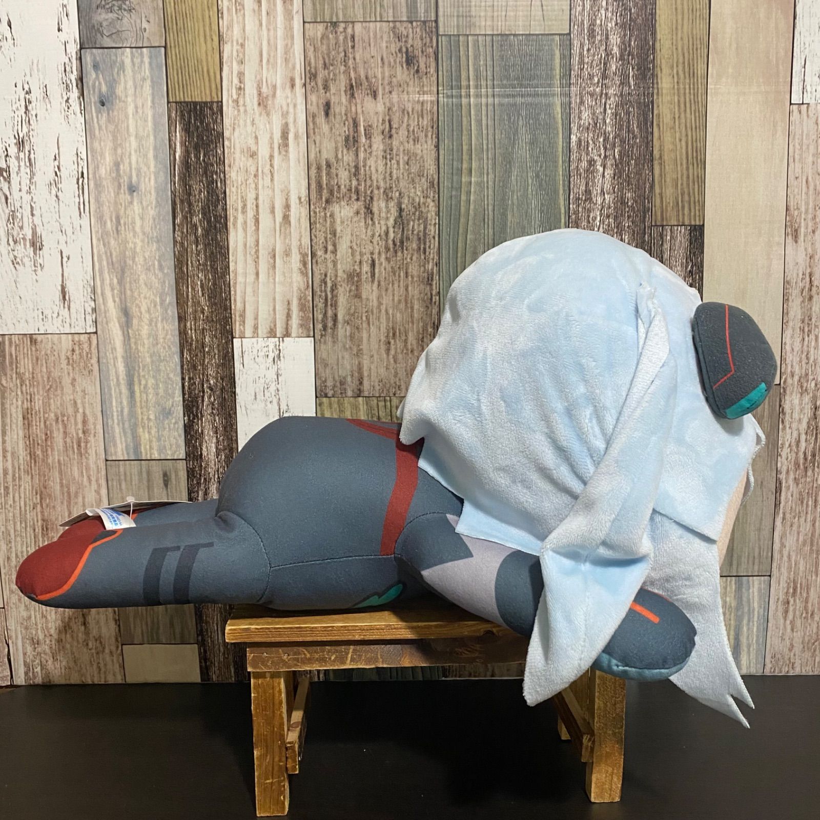 メガジャンボ寝そべりぬいぐるみ アヤナミレイ(仮称)-プラグ