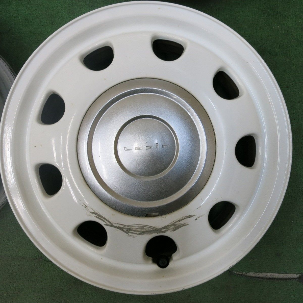送料無料] キレイ☆スズキ ラパン ショコラ HE22S 純正 ENKEI