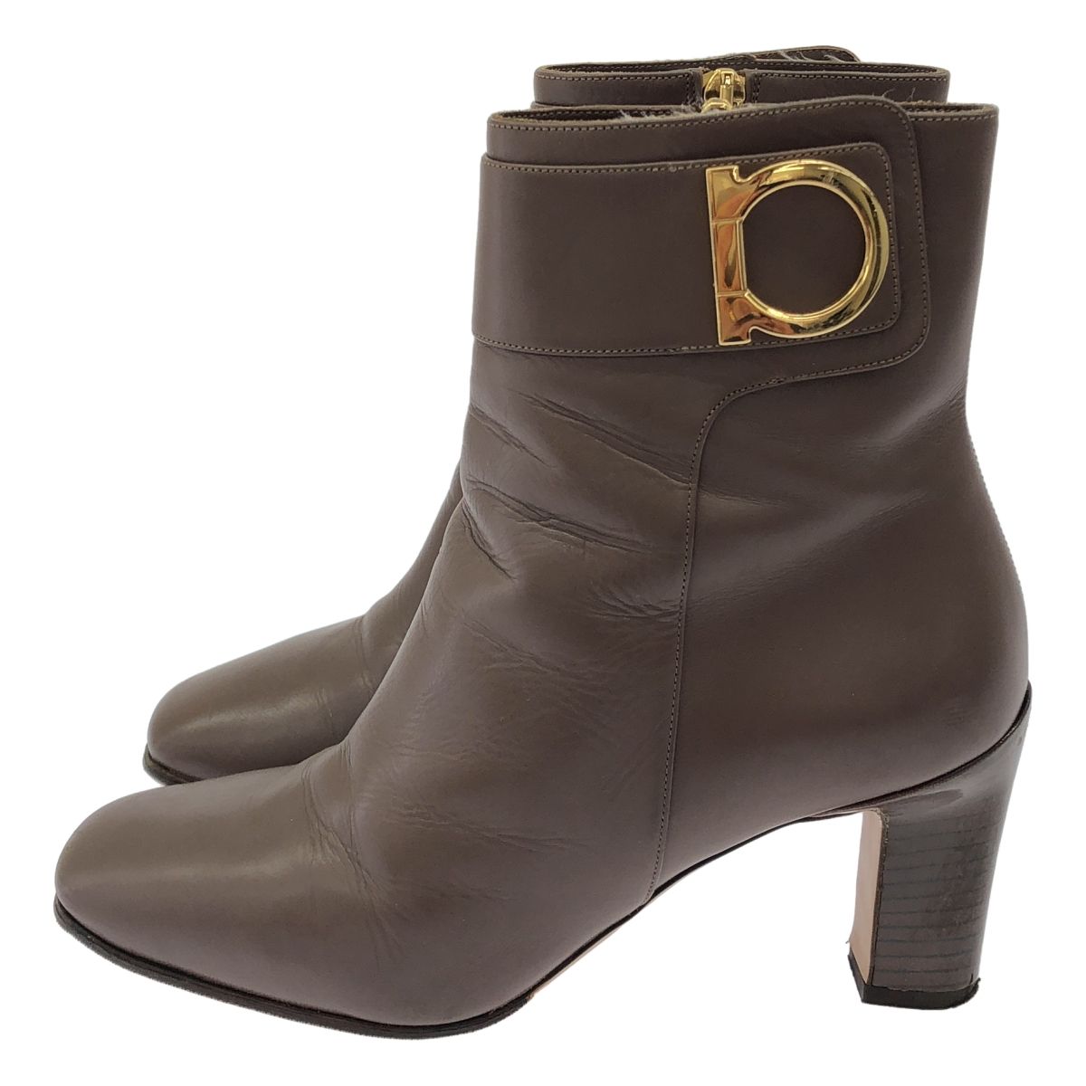 Salvatore Ferragamo サルバトーレ フェラガモ レザーヒール