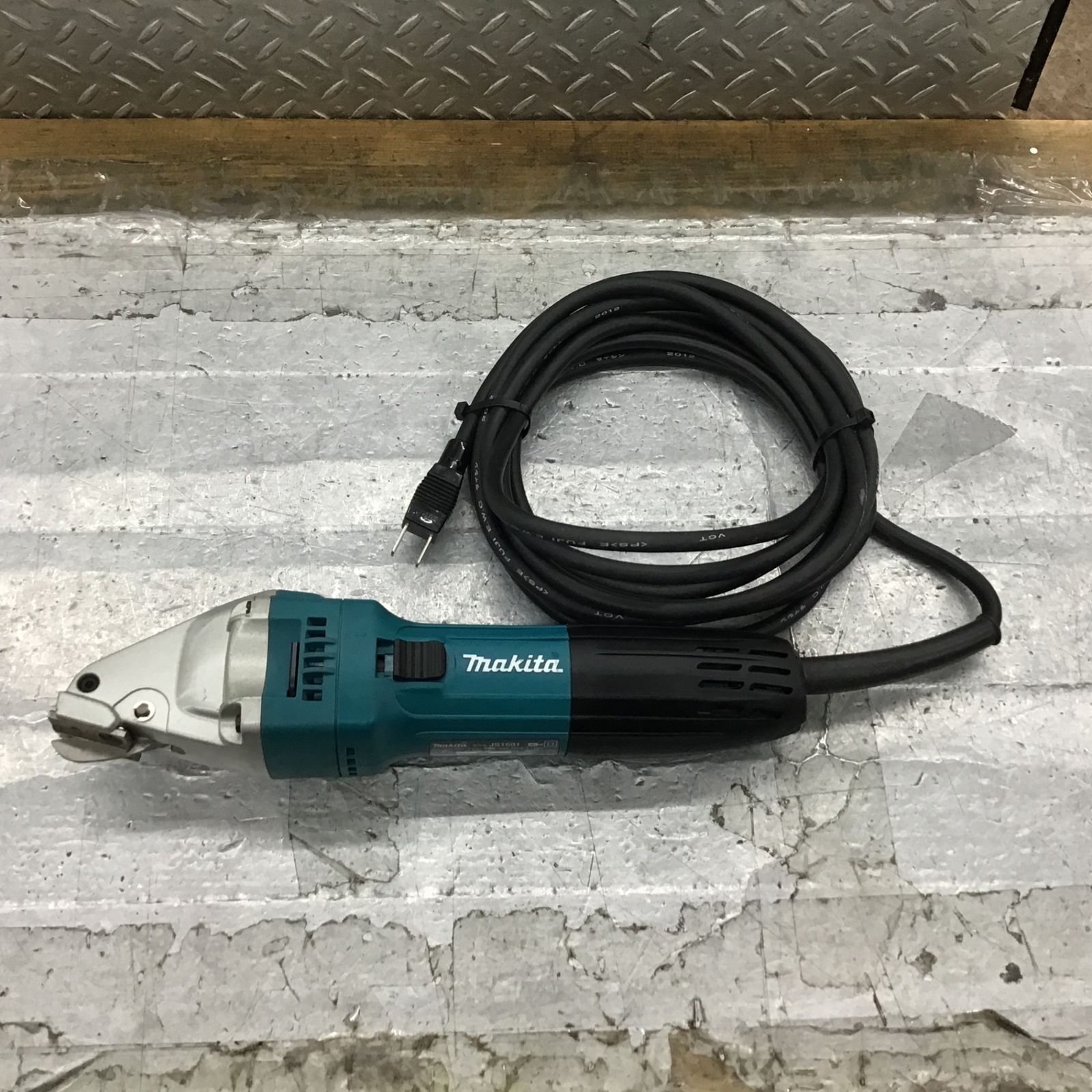 ☆マキタ(makita) ストレートシャー JS1601【所沢店】 - メルカリ