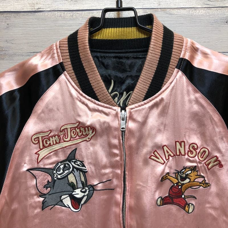 vanson トムとジェリー コラボ スカジャン 刺繍 リバーシブル 黒 ピンク vanson トムとジェリー コラボ スカジャン 刺繍 リバーシブル 黒 ピンク