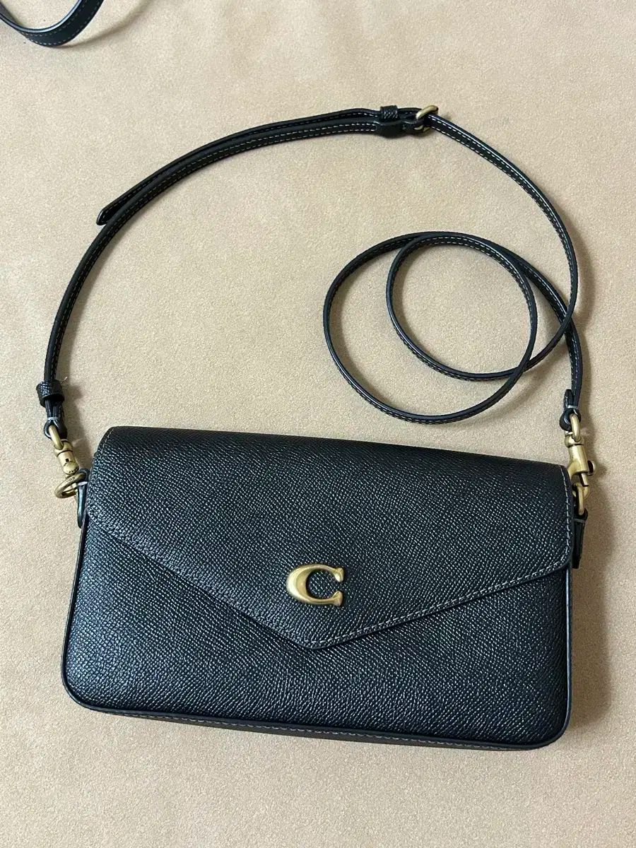 COACH コーチ ブラック クロスバッグ