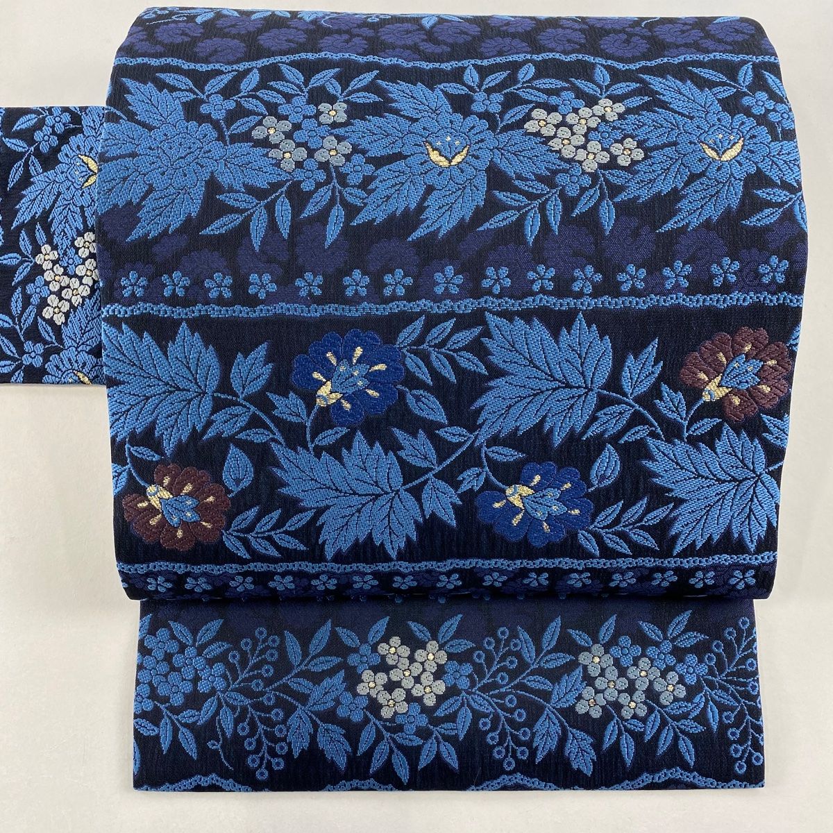 名古屋帯 名品 草花 唐織 箔 藍色 正絹