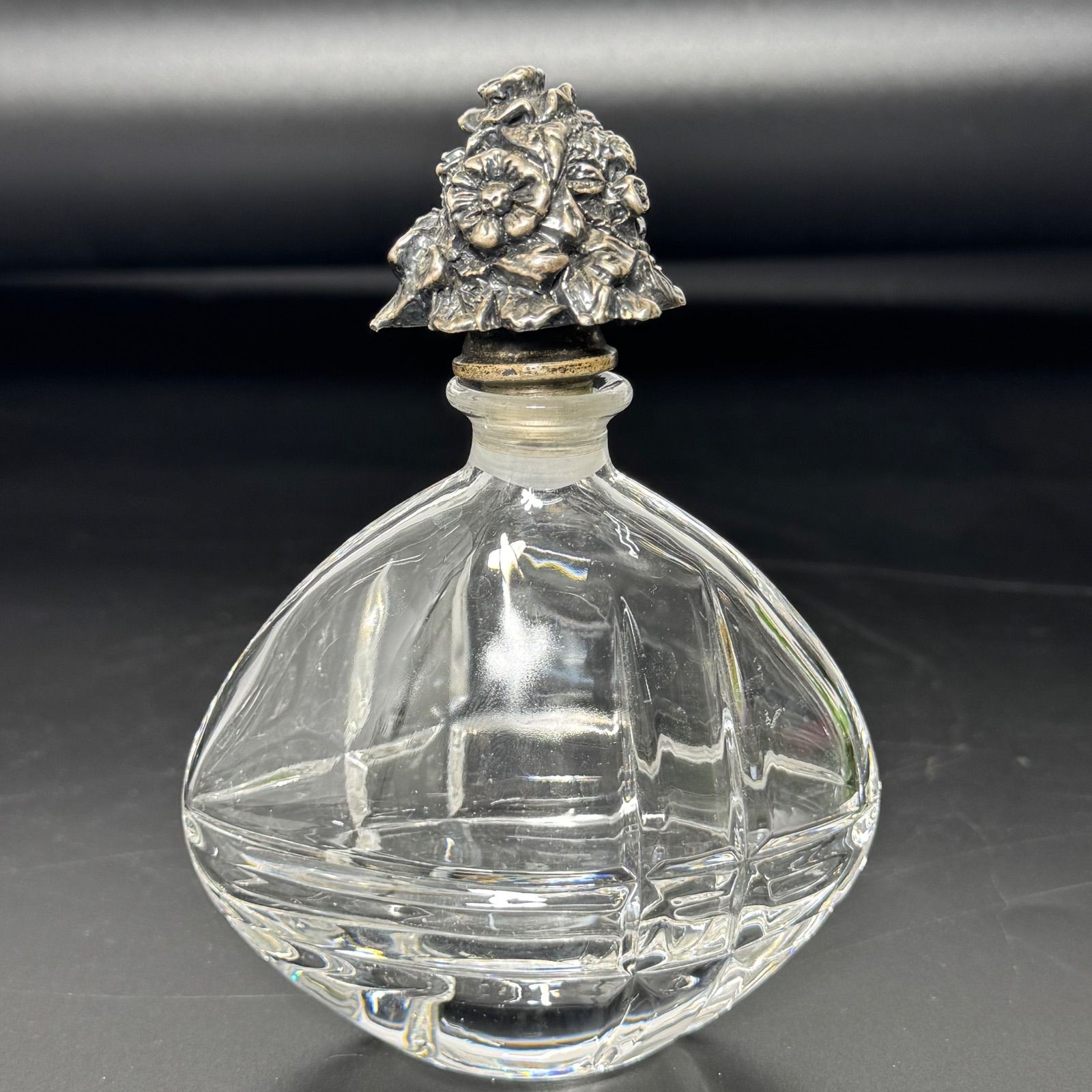 SIRVER BOXESアンティーク ヴィンテージ本 & SIRVER香水ボトル イタリア製 アンティーク 香水瓶 シルバー 蓋 ガラスボトル 銀