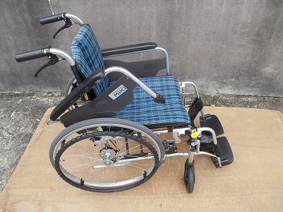 自走用車いす スキット