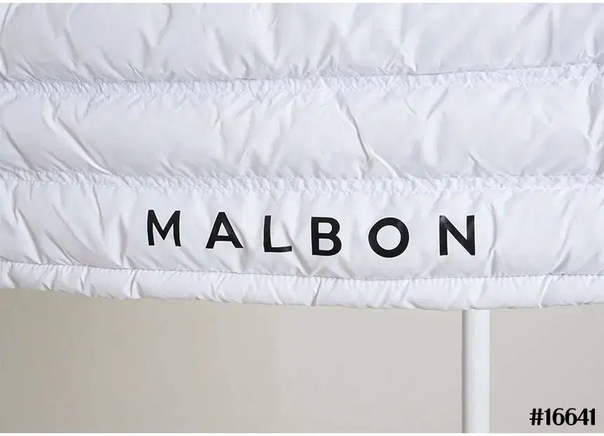 本物保証、信用第一！ MALBON GOLF マルボンゴルフ メンズ バケット 刺繍 ロゴ スクリプト ダウンベスト