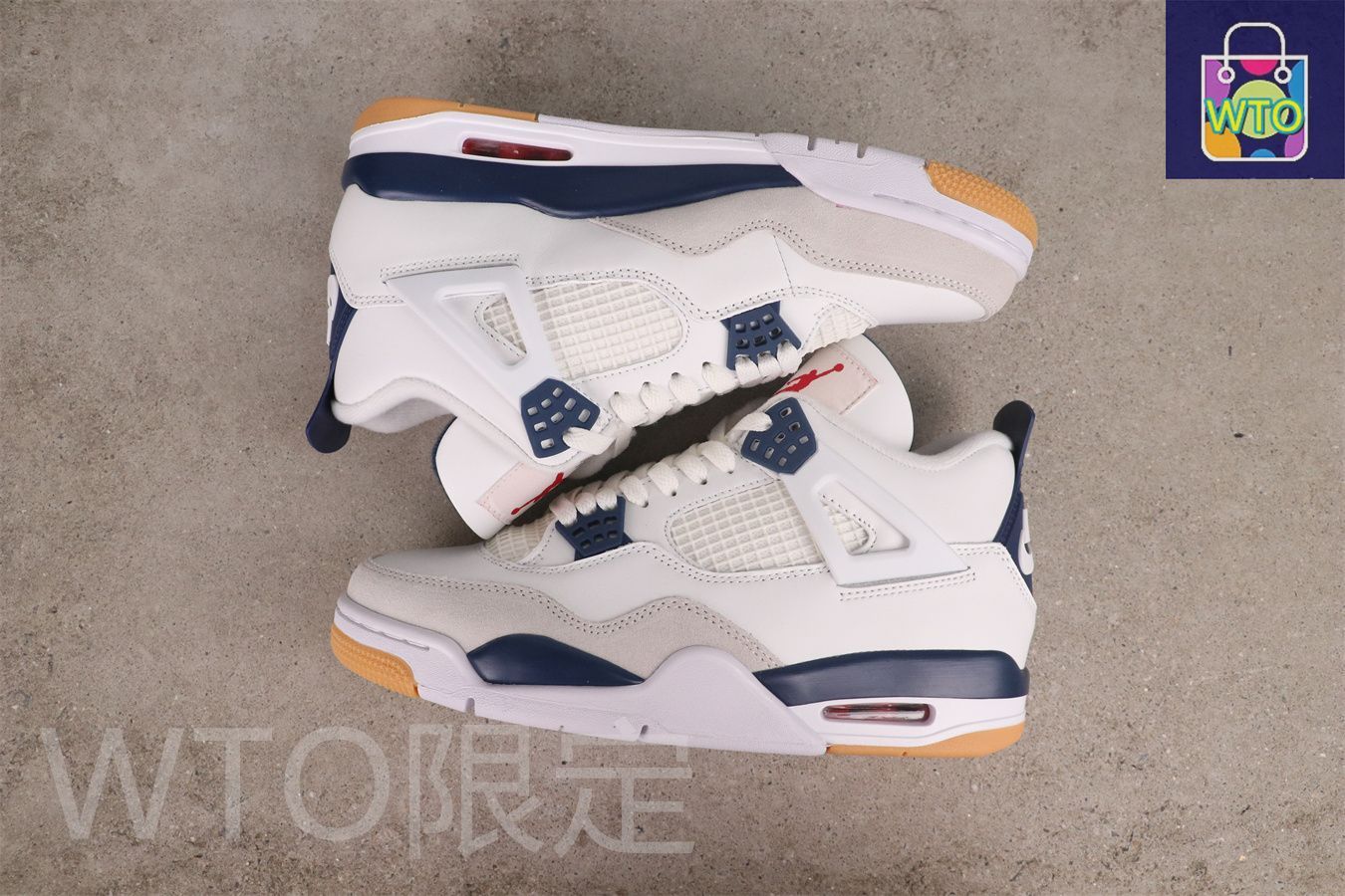 SB エアジョーダン4