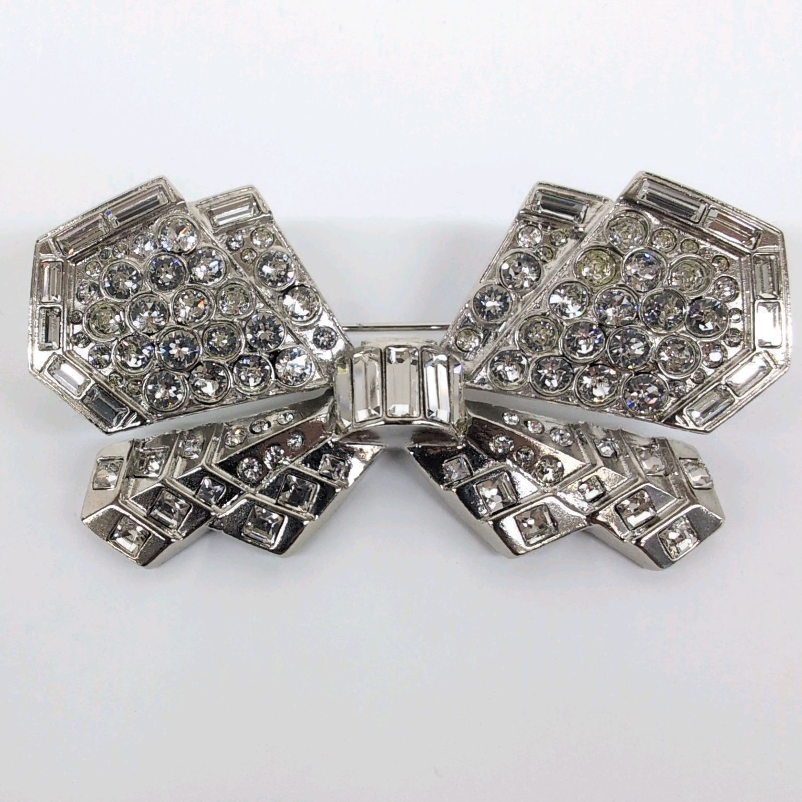 CHANEL|シャネル|メタリック|ブローチ|リボンモチーフ|メッキ
