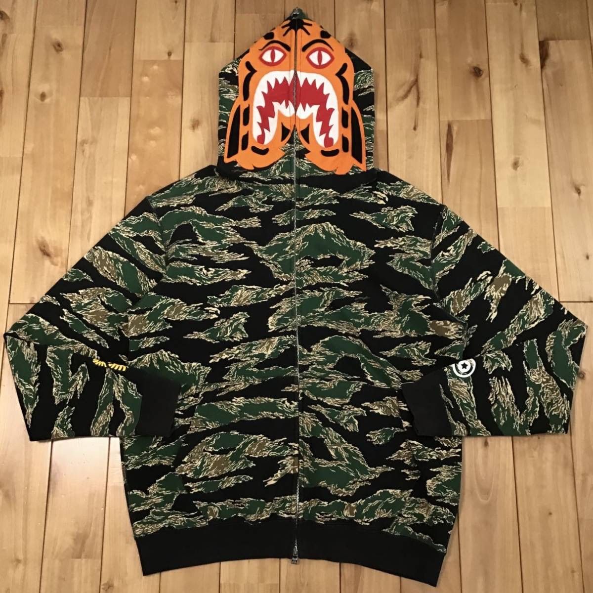 BAPE camo タイガー パーカー ベイプ APE 000000007306 - メルカリ