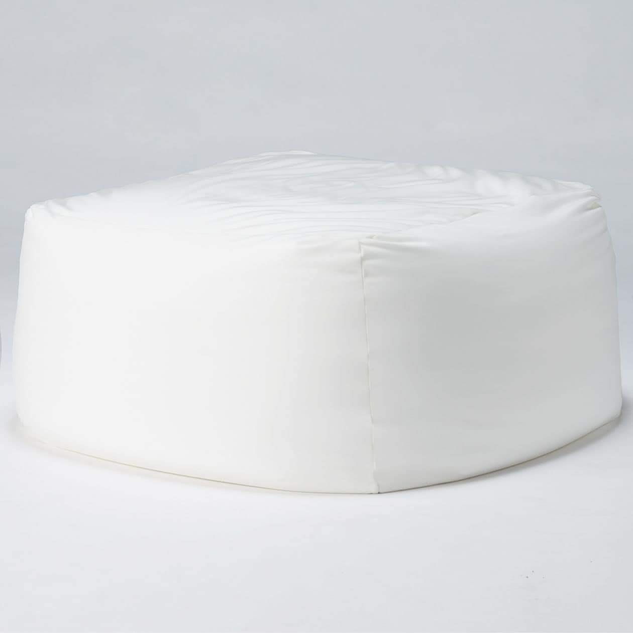 体にフィットするソファー