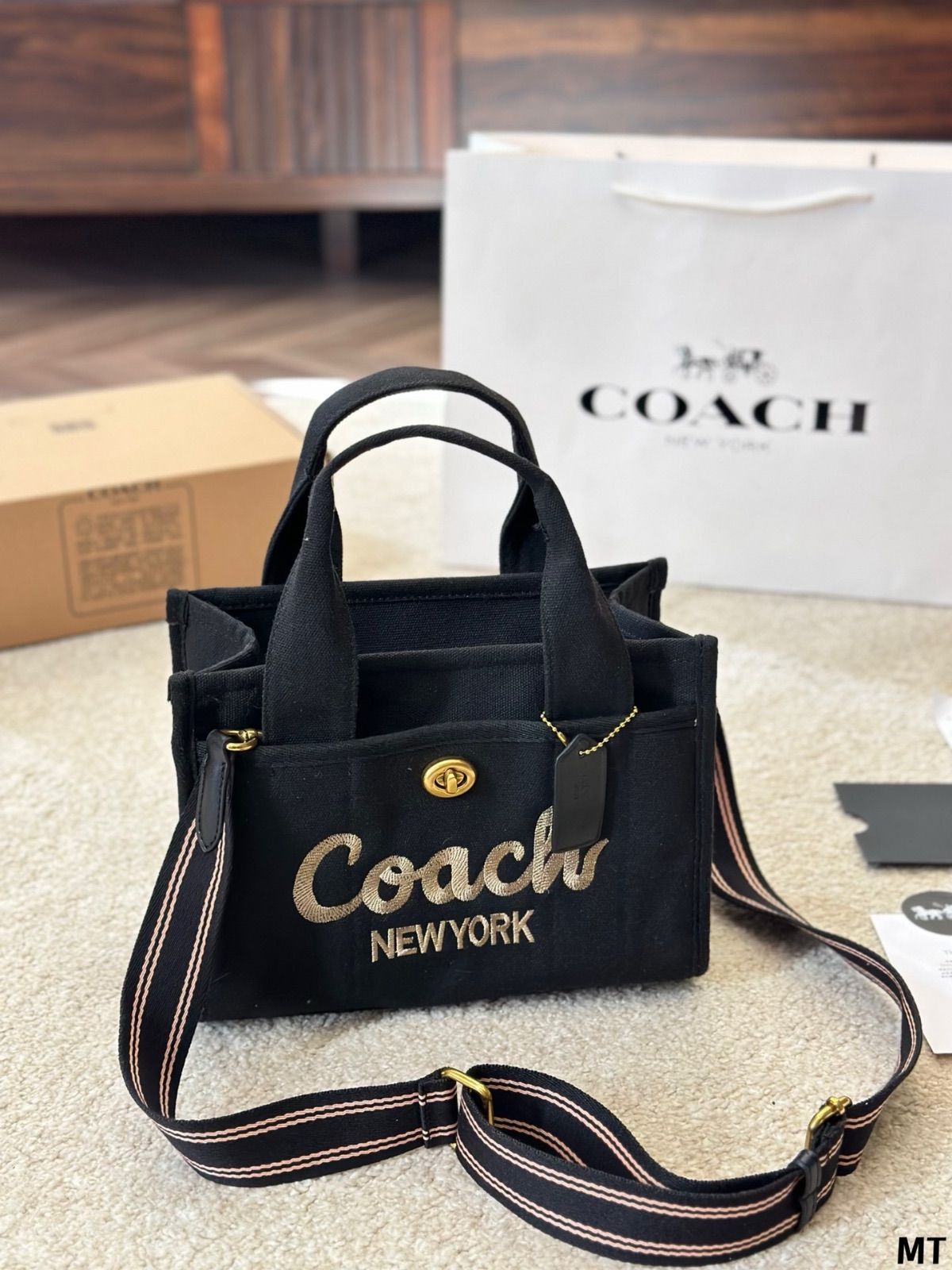 【新品未使用】COACH トートバッグ 34 カーゴ タグ付き