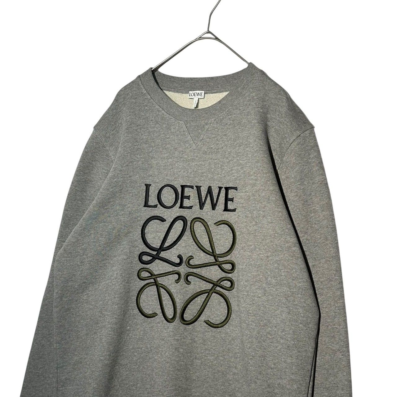LOEWE/ロエベ】よりアナグラムエンブロイダリークルーネック