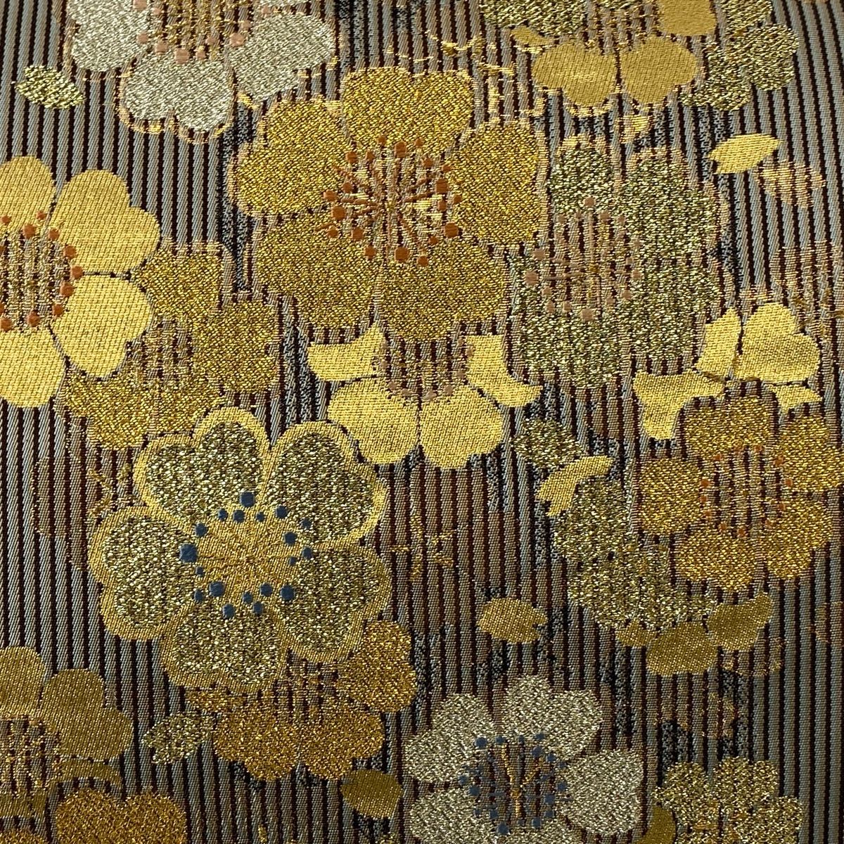 袋帯 美品 秀品 桜 縞 金糸 箔 灰色 六通 正絹 【中古】 - メルカリ